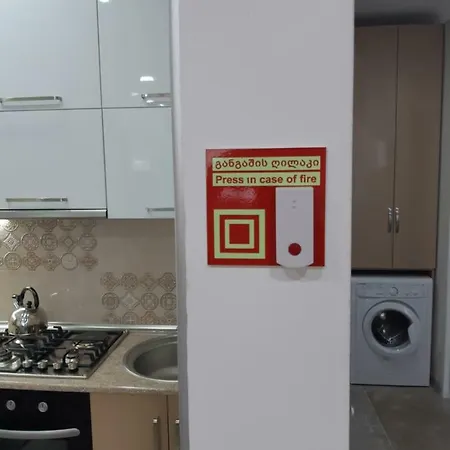 Мате Apartment Batoumi Extérieur photo
