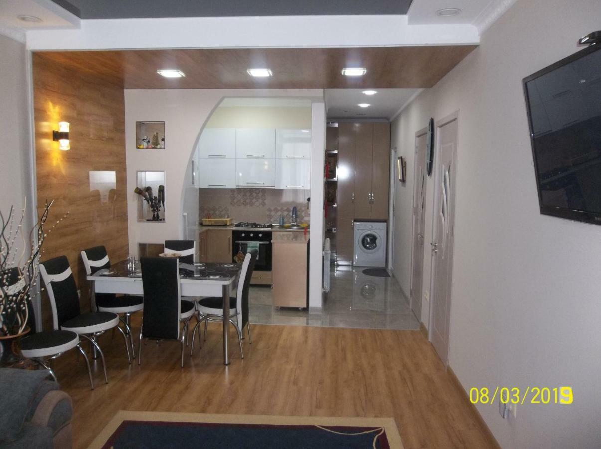 мате Apartament Batumi